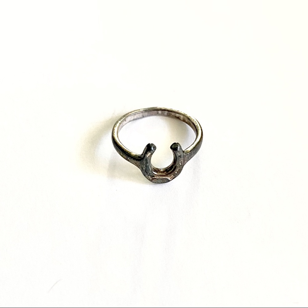 Verameat Lucky Shoe Ring